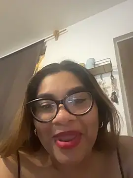 Snapshot of ludmila_x chatting on April 9, 6:19 am ludmila x online show from April 9, 6:19 am