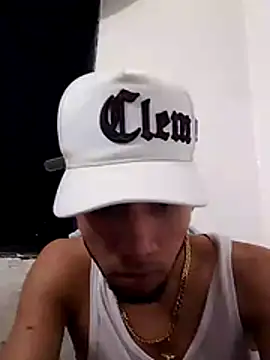 Snapshot of Jhon_malo chatting on May 24, 2:38 am Jhon malo online show from May 24, 2:38 am