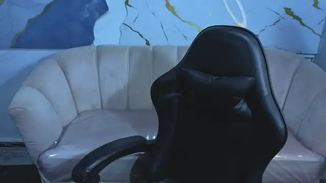 Hadda crazy b online show from March 13, 8:59 pm