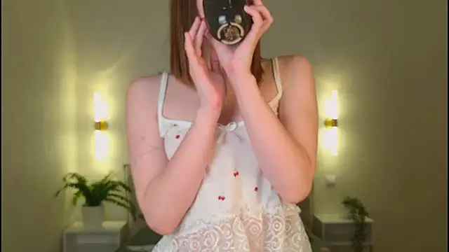 MellyAlfaay online show from February 24, 9:40 am