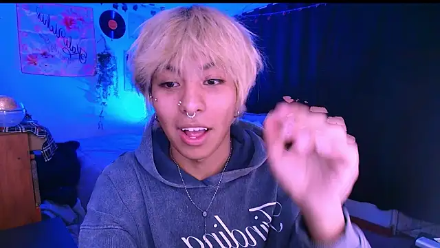 prince oliverr online show from February 23, 11:13 pm