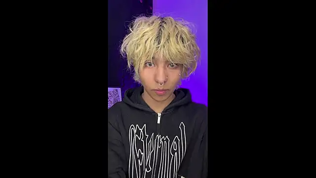 prince oliverr online show from April 6, 2:31 am