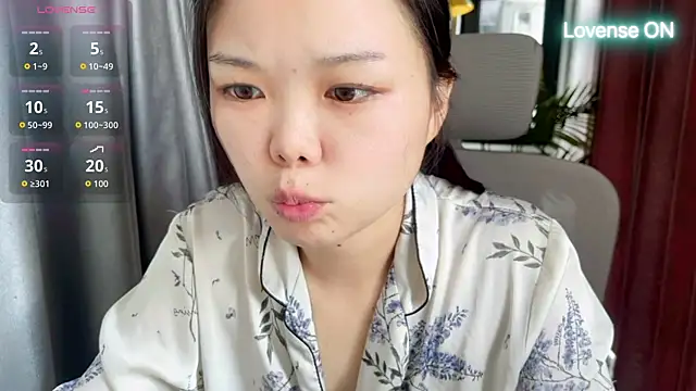 Snapshot of xiaosu22 chatting on August 3, 2:43 am xiaosu22 online show from August 3, 2:43 am