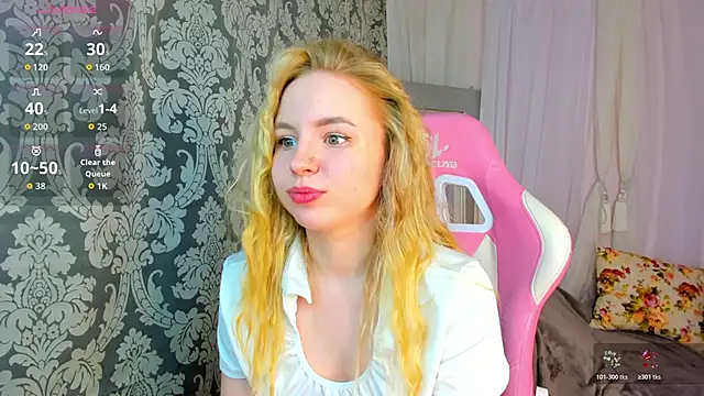 Snapshot of Linda__Bloom chatting on May 27, 1:57 am Linda Bloom online show from May 27, 1:57 am