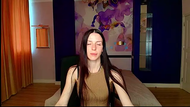 Snapshot of NoirDiva chatting on May 12, 11:29 am NoirDiva online show from May 12, 11:29 am