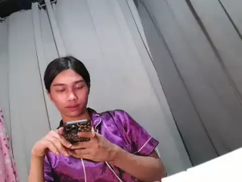 katrina bigcock69 online show from May 1, 4:11 pm