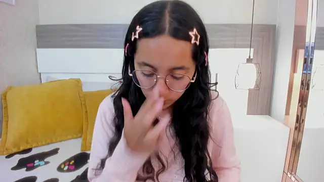 Emilyblussh online show from February 27, 6:52 pm