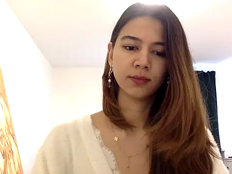 KiraVixenSweet online show from February 16, 11:06 am