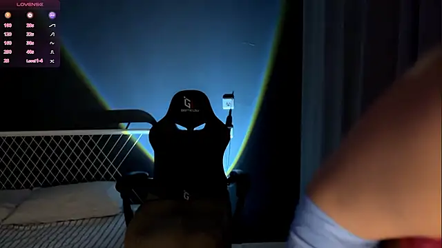 Snapshot of Miabby3 chatting on March 20, 5:51 pm Miabby3 online show from March 20, 5:51 pm