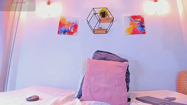 hanssmitt online show from March 10, 7:08 pm