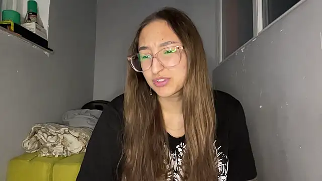 YettaUrive online show from March 17, 5:16 pm