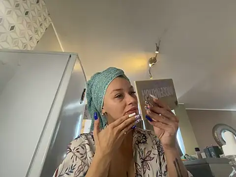 FoxyValentine online show from May 23, 10:41 am