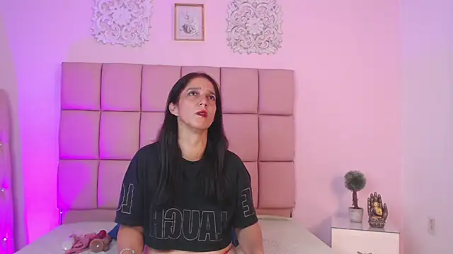 Snapshot of lily_rose1 chatting on July 26, 12:12 pm lily rose1 online show from July 26, 12:12 pm