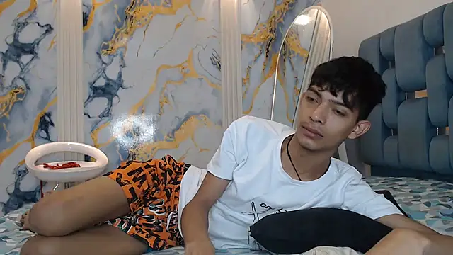 Snapshot of KITTY_BOSH chatting on May 12, 1:19 pm KITTY BOSH online show from May 12, 1:19 pm
