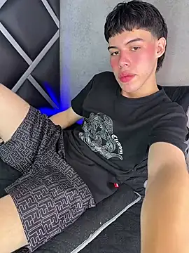 Lucian-greyy online show from February 21, 4:13 am