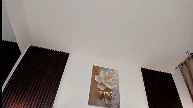 Snapshot of _MiLa_Dyva chatting on May 12, 4:04 pm MiLa Dyva online show from May 12, 4:04 pm