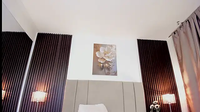 Snapshot of _MiLa_Dyva chatting on May 23, 5:06 pm MiLa Dyva online show from May 23, 5:06 pm