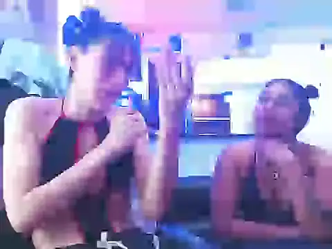 The Wicked Queens online show from February 17, 6:10 am