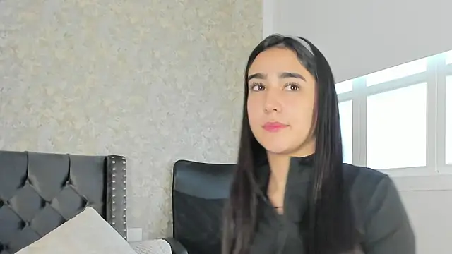 Anika H online show from June 4, 12:33 pm