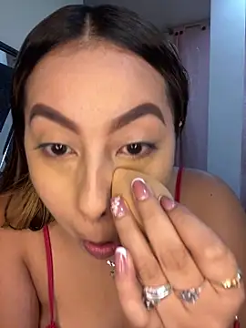 Snapshot of Emiily_joee_ chatting on May 17, 1:25 am Emiily joee online show from May 17, 1:25 am