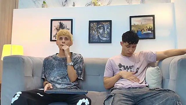 Snapshot of YOUNG_BOYS_HELL chatting on May 27, 2:08 am YOUNG BOYS HELL online show from May 27, 2:08 am