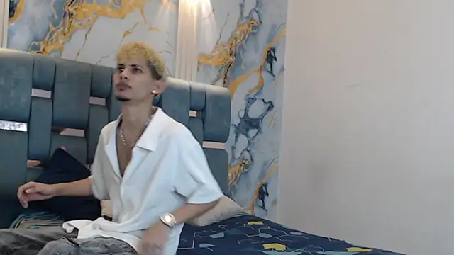 YOUNG BOYS HELL online show from June 30, 1:50 am