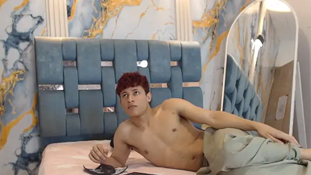 YOUNG BOYS HELL online show from July 5, 1:23 am