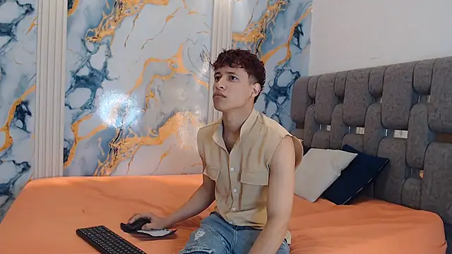 YOUNG BOYS HELL online show from July 21, 7:22 am
