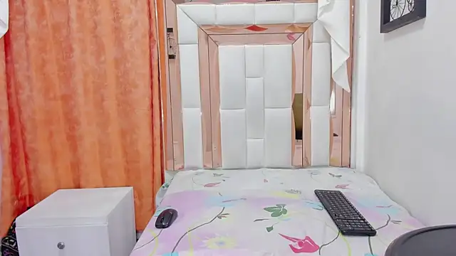 kimberly xoxo 3 online show from February 18, 3:24 am