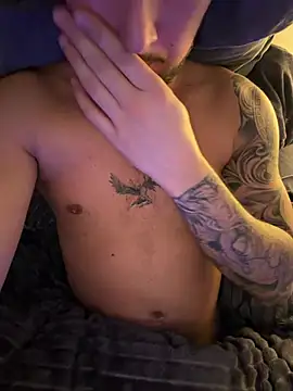 derallerechte001 online show from February 15, 9:30 am