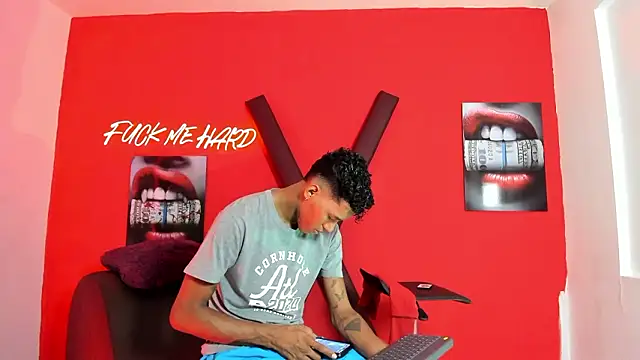 GREEN BOYS online show from February 28, 7:31 am