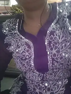 Snapshot of taniya0 chatting on August 1, 4:06 pm taniya0 online show from August 1, 4:06 pm