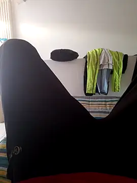 Snapshot of isuru_lakshan chatting on February 23, 4:26 pm isuru lakshan online show from February 23, 4:26 pm