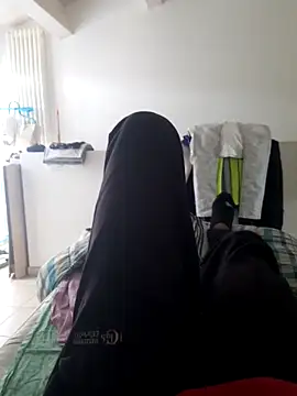 Snapshot of isuru_lakshan chatting on March 29, 1:55 pm isuru lakshan online show from March 29, 1:55 pm