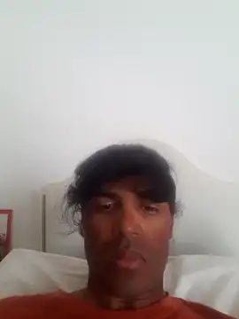 Snapshot of isuru_lakshan chatting on July 9, 3:05 pm isuru lakshan online show from July 9, 3:05 pm