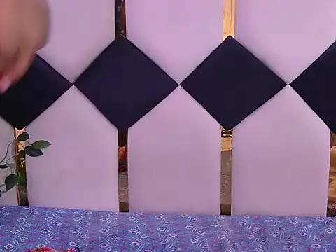 Snapshot of its-taniya chatting on June 5, 6:52 am its-taniya online show from June 5, 6:52 am