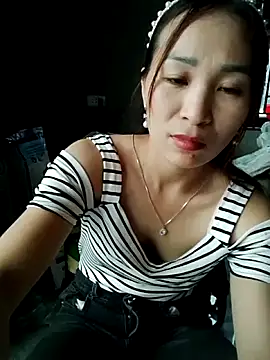 Thobaby112 online show from April 27, 1:58 am