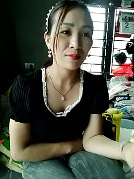 Thobaby112 online show from April 28, 2:21 am