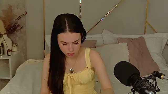 LanaLedger online show from February 22, 10:36 am