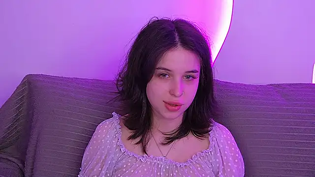 Snapshot of LanaLedger chatting on June 20, 11:02 am LanaLedger online show from June 20, 11:02 am