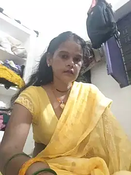 Snapshot of Queen_sexee chatting on July 11, 4:21 pm Queen sexee online show from July 11, 4:21 pm