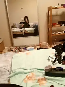 VeraVS online show from April 29, 4:33 pm