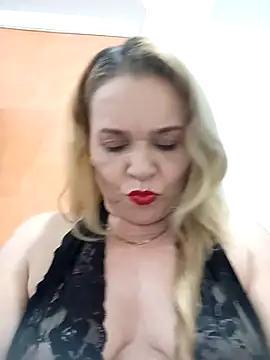 charlotte milf30 online show from April 28, 11:54 pm