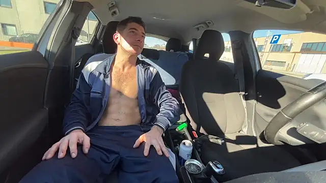 Snapshot of Pervert898 chatting on February 15, 1:09 pm Pervert898 online show from February 15, 1:09 pm