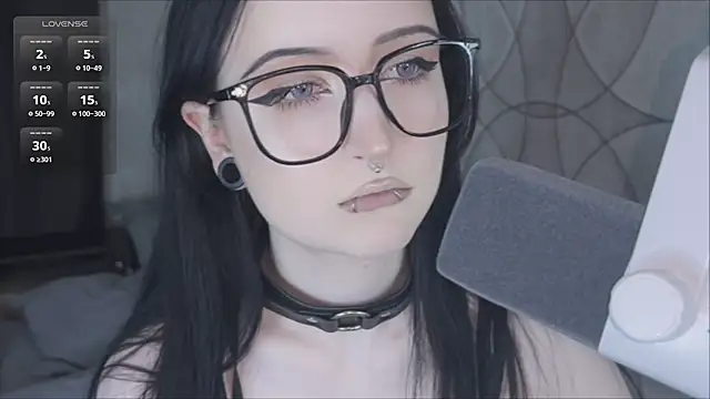 Snapshot of SinSpirits chatting on February 21, 5:36 pm SinSpirits online show from February 21, 5:36 pm