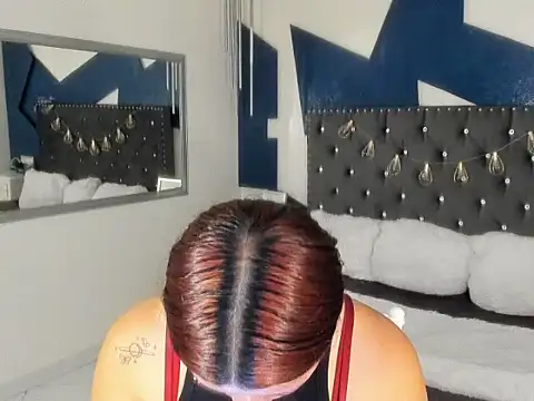 sara gray   online show from March 15, 5:19 pm