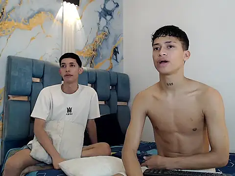 Snapshot of GOLD_BOYS chatting on February 23, 1:30 pm GOLD BOYS online show from February 23, 1:30 pm