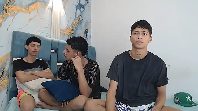 Snapshot of GOLD_BOYS chatting on March 14, 1:16 pm GOLD BOYS online show from March 14, 1:16 pm