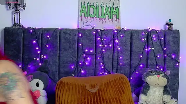 maliciaXpoison online show from June 21, 3:42 am