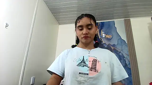 raven robin  online show from April 28, 3:11 am